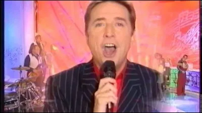 Dans les années 1980, qui présente l'émission "La chance aux chansons" ?