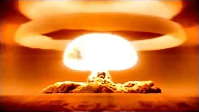 A quelles dates ont eu lieu les bombardements de Hiroshima et Nagasaki ?