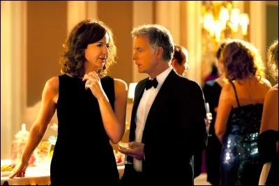 Quel acteur et humoriste joue le rôle principal du film "Bienvenue à bord" ?