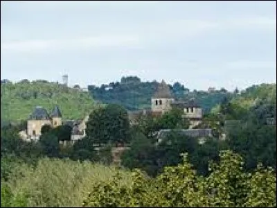 Pour finir, je vous emmène dans le Périgord noir, à la découverte de Vitrac. Commune de l'aire urbaine de Sarlat-la-Canéda, elle se situe dans le département ...