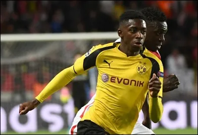 Quel club a acheté Dembélé en 2017 ?