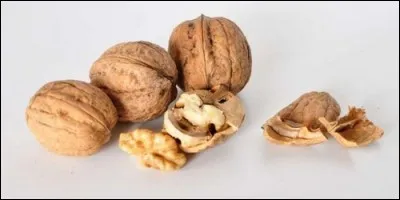 Le mot "noix" est masculin.