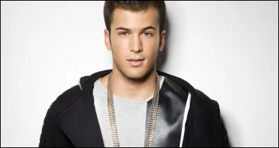 Comment s'appelle sa mère ?