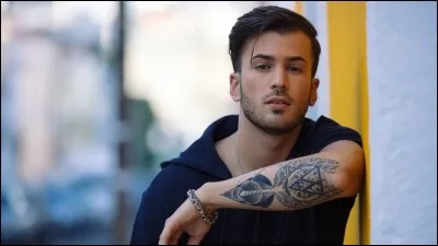 Comment s'appelle son père ?