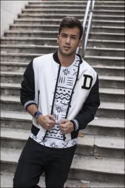 Comment s'appelle son frère ?