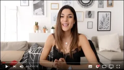 Qui est cette youtubeuse ?