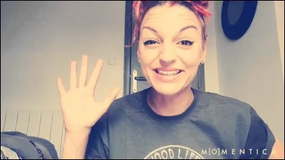 Qui est cette youtubeuse ?