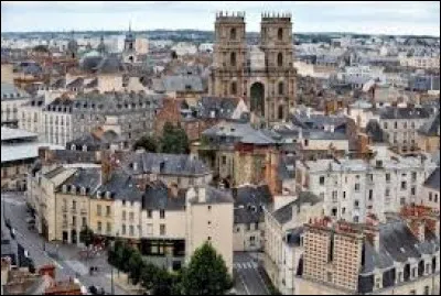 Les habitants de la ville de Rennes en Bretagne sont appelés les Rennais.