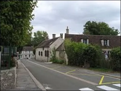 Nous traversons le village Seine-et-Marnais de Paley. Nous nos trouvons en région ...