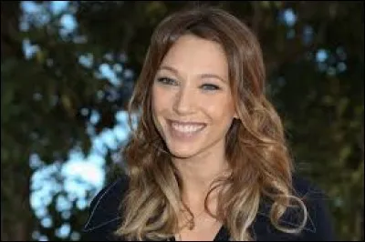 Indice : chanteur. Qui est le père de Laura Smet ?