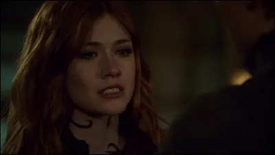 Quel est le nom entier de Clary ?