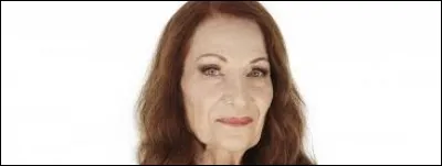 Comment se nomme cette candidate, la plus âgée de la saison ?