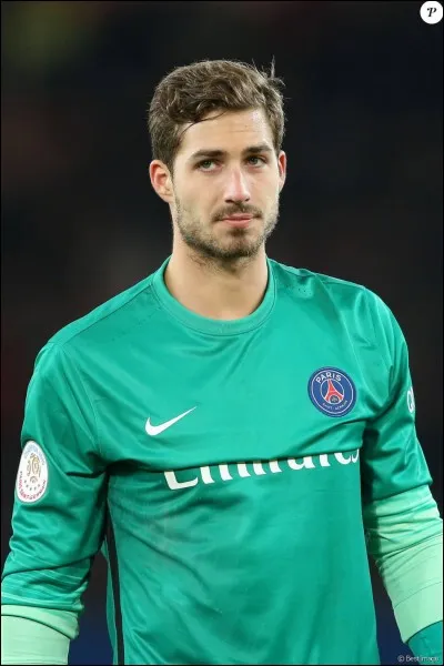 Quelle est la nationalité de Kevin Trapp ?