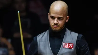Quel joueur de snooker remporte le championnat de Chine 2017 aux dépens de Shaun Murphy ?