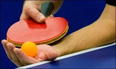 Combien de fois peut-on servir consécutivement au tennis de table (si le service n'est pas à remettre) ?
