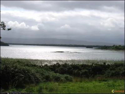 Les lacs du Connemara a inspir&eacute; ce chanteur.