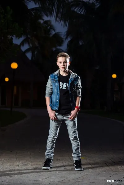 Avec qui fait-il le clip du dessin animé ?