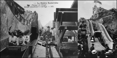Allons au « palais des Congrès » à la « Porte Maillot » !
De 1948 à 1974, ce lieu n'est qu'un terrain vague. Tout avait commencé en 1909 et on s'amusait bien en ce lieu ! Tout avait été détruit en 1948 !
Entre 1909 et 1948, que trouvait-on à cet endroit ?