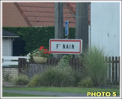 Quand je vois ce panneau, je me dirige vers ...