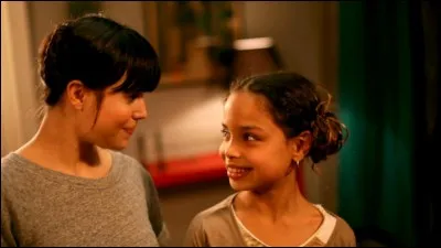 Comment s'appelle sa petite sur ?