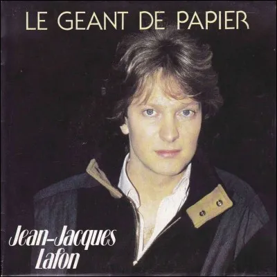 D'après "Le Géant de papier", comment Jean-Jacques Lafon se qualifie-t-il ?
