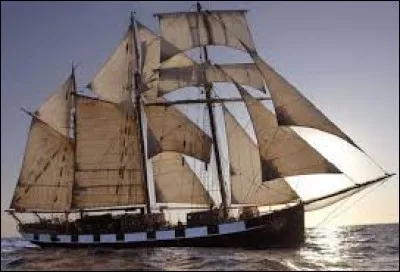 La Boudeuse est un trois-mâts goélette français de 46 mètres. En l'honneur de quel explorateur fut-il baptisé ainsi ?