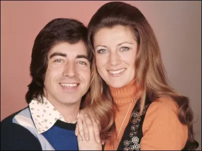 D'après les paroles des "Gondoles à Venise", que vont se faire Sheila et Ringo ?