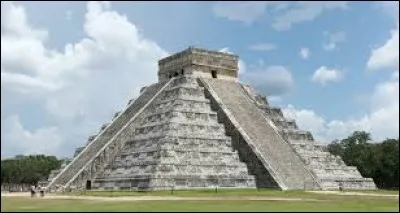 Quelle pyramide est-ce ?