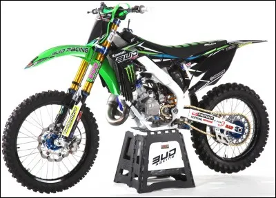 Quel est le pilote à qui appartient cette moto ?