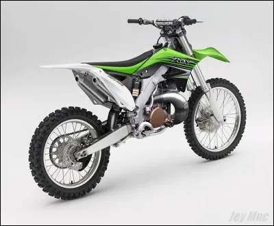 Quelle est la cylindrée de cette moto ?