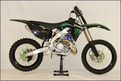 Quelle est la cylindrée de cette moto ?