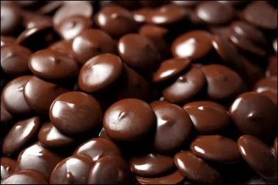 Quelle ville est à l'origine de l'introduction du chocolat en France ?