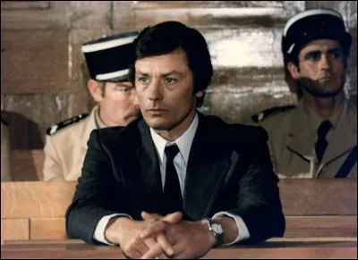 Combien y a-t-il d'hommes dans la ville dans le film de José Giovanni avec Gabin et Delon ?