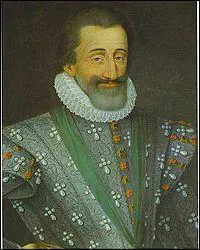 Que porte Henri IV autour du cou ?