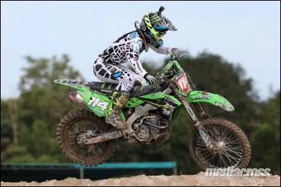 Quel pilote roule sur cette moto ?