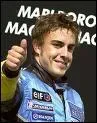 Fernando Alonso. Deux fois champions du monde de Formule 1. Donnez-moi les annes et l'curie. ( s'il vous plait).