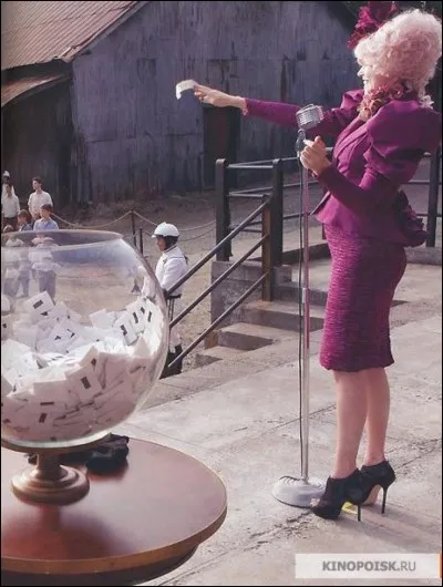 Pourquoi Katniss s'est-elle portée volontaire aux 74 ème Hunger Games ?