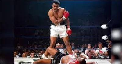 Quel adversaire Mohamed Ali a-t-il affronté à Kinshasa en République démocratique du Congo pour le titre mondial des poids lourds ?