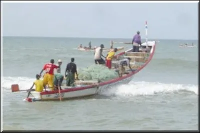Sur quelle mer ou quel océan se situent les côtes de la Mauritanie ?