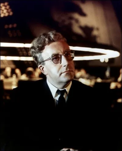 Dans quel film de Kubrick entend-on : "Vous ne pouvez vous battre ici, c'est la salle de guerre ?"