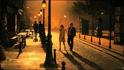 Dans quelle ville est-il "Minuit" dans le film de Woody Allen sorti en 2011 ?