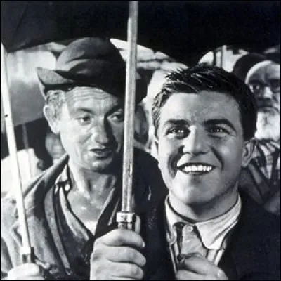 Dans quelle ville se déroule le "Miracle", dans ce film de De Sica, palme d'or à Cannes en 1951 ?