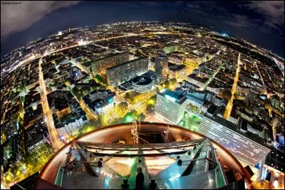 Haut placé, il connaît pas mal de pontes.