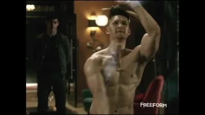 Qu'arrive-t-il à Magnus dans l'épisode 12 ?