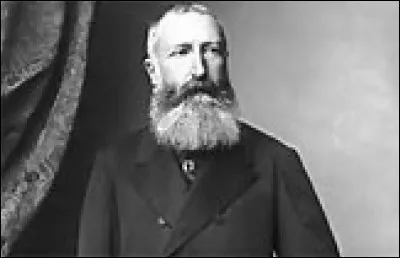 Le deuxième roi des Belges était le fils de Louise d'Orléans et le petit-fils de Louis-Philippe Ier, roi des Français.