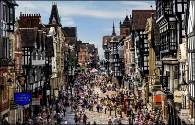 Cette ville rappelle énormément les maisons typiquement anglaises. Bienvenue à...