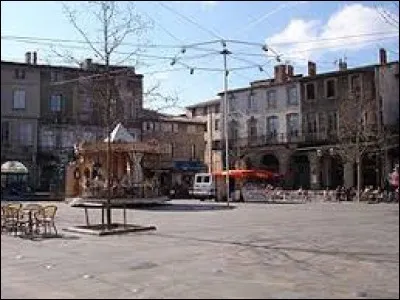 Nous nous rendons en Occitanie, à Limoux. Ville connue notamment pour sa blanquette et son carnaval, elle se situe dans le département ...