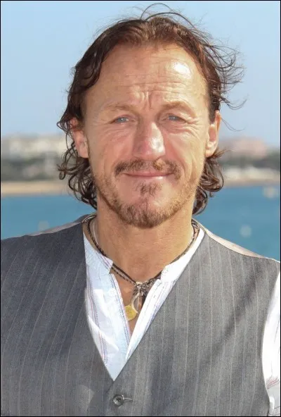 Avant d'incarner l'insolent Bronn, quelle était l'activité principale de Jerome Flynn ?