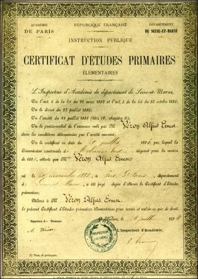 Autour de 1900, quelle est la proportion d'élèves sortant de l'école primaire avec le certificat d'études ?