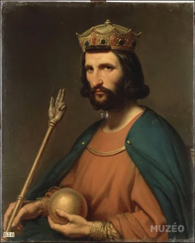 En quelle année a été couronné et sacré Hugues Capet ?